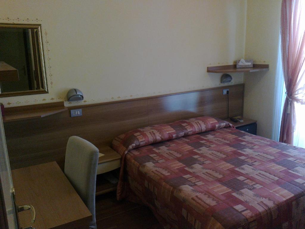 Hotel Belvedere Sirmione Quarto foto